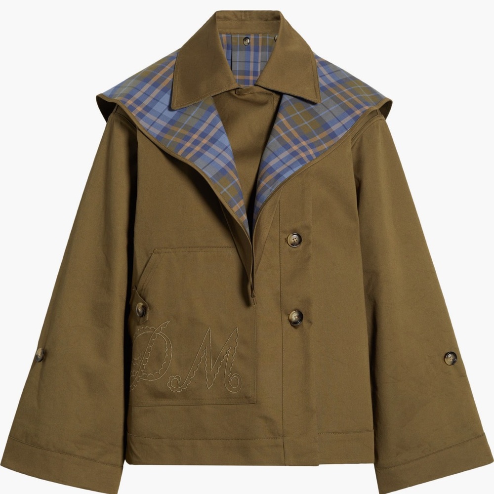 Chic Tan Trench Coat with Plaid Lining